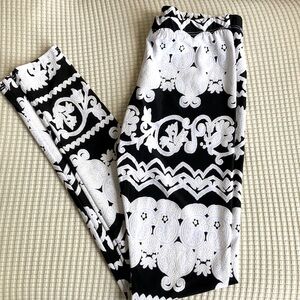 The Vintage Shop Black & White Leggings